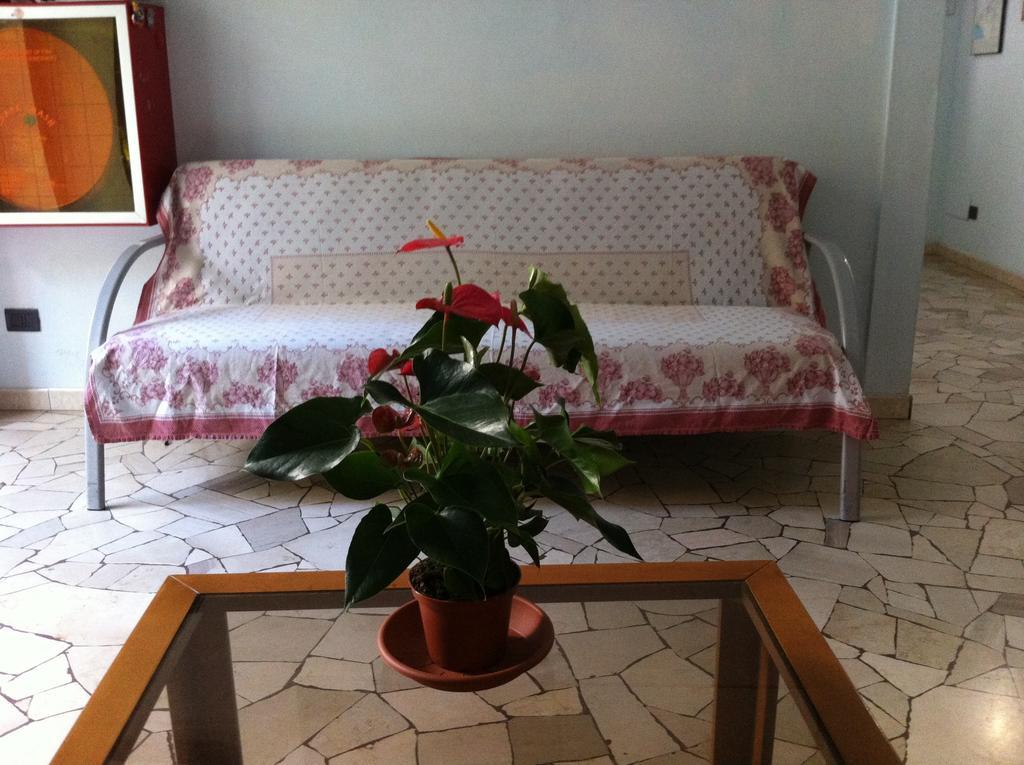 Hotel Mira Варезе Экстерьер фото