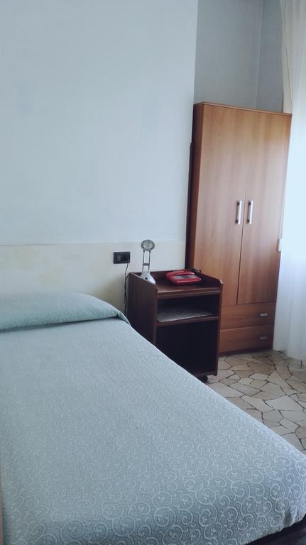 Hotel Mira Варезе Экстерьер фото